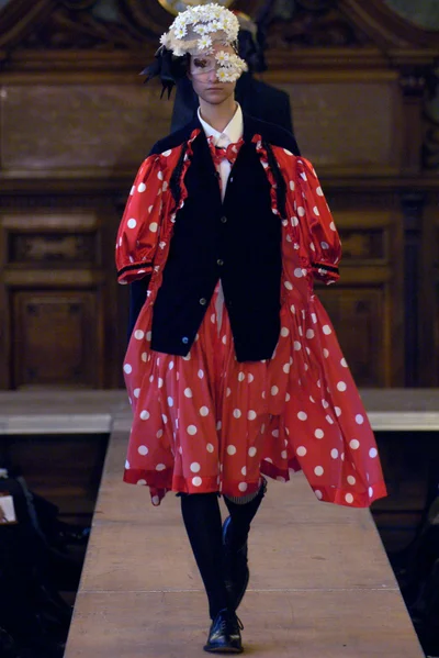 Look 18